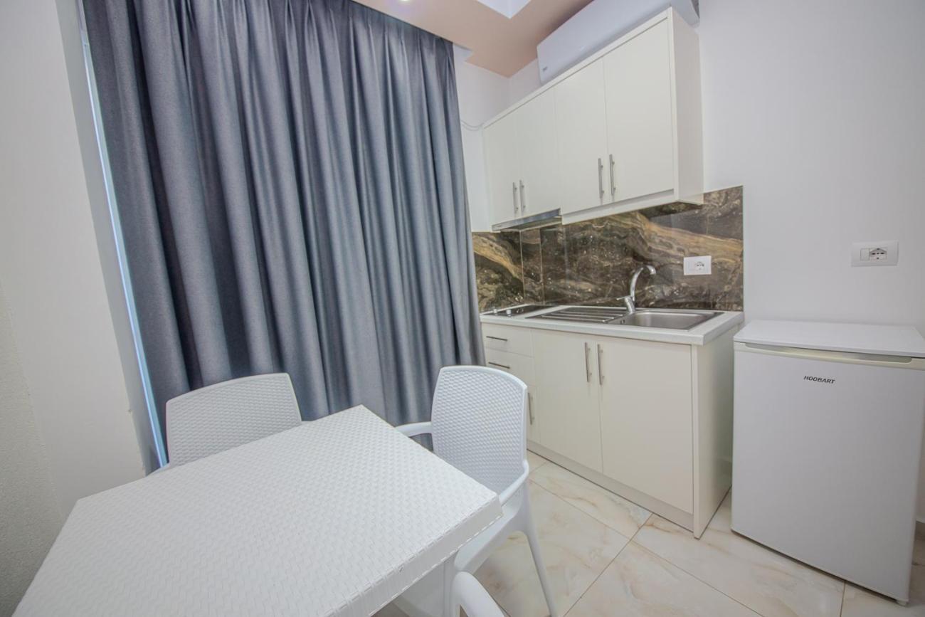 Hotel Landi Ксамил Экстерьер фото
