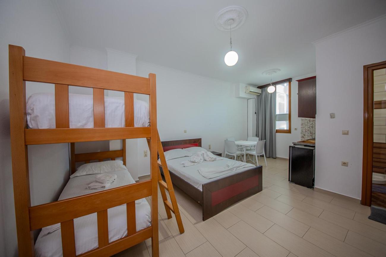 Hotel Landi Ксамил Экстерьер фото