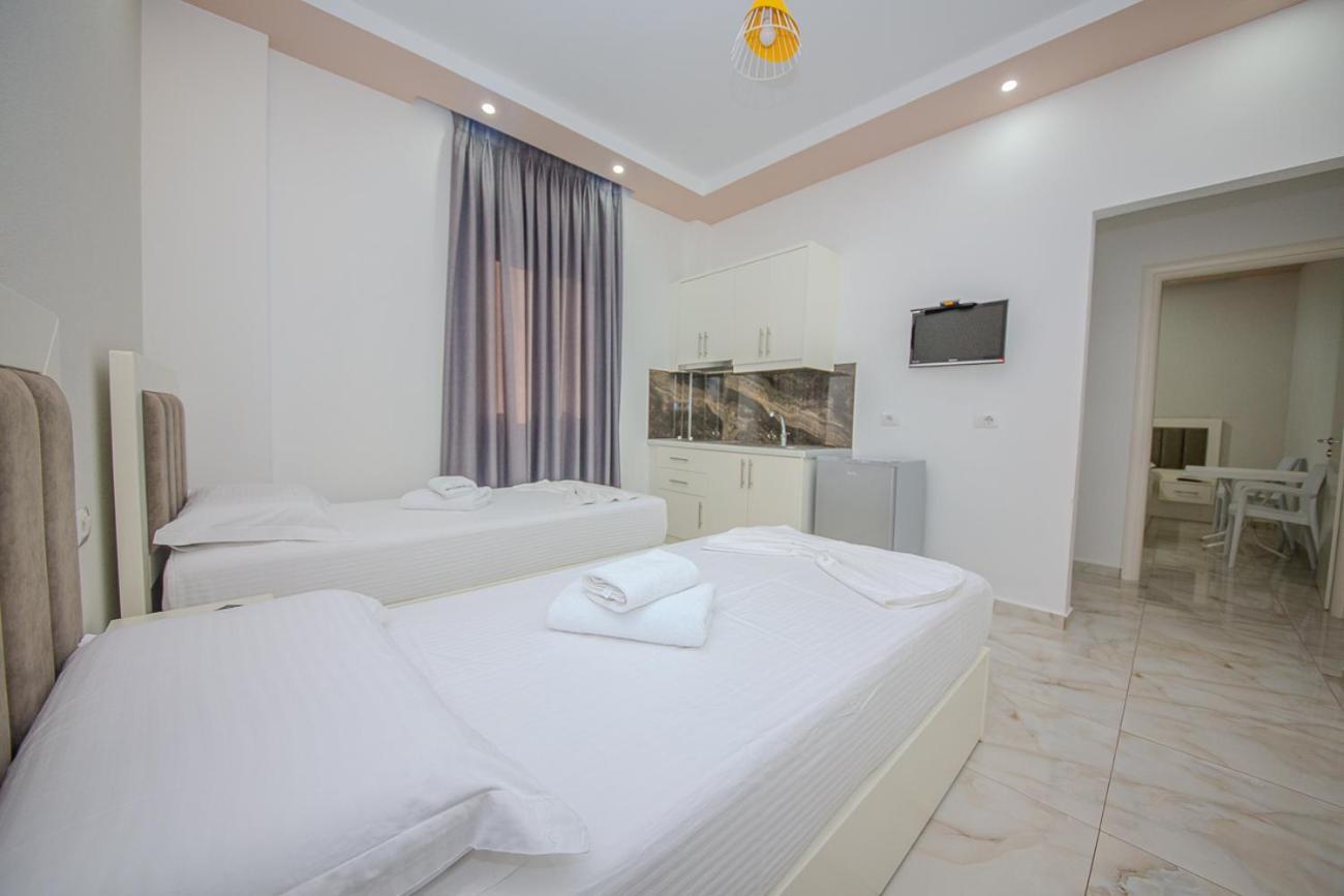 Hotel Landi Ксамил Экстерьер фото