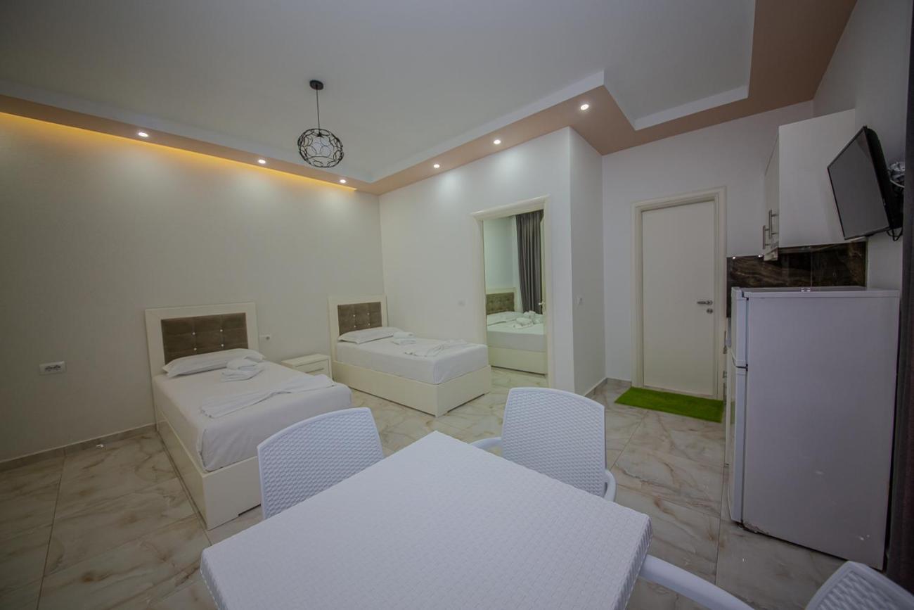 Hotel Landi Ксамил Экстерьер фото