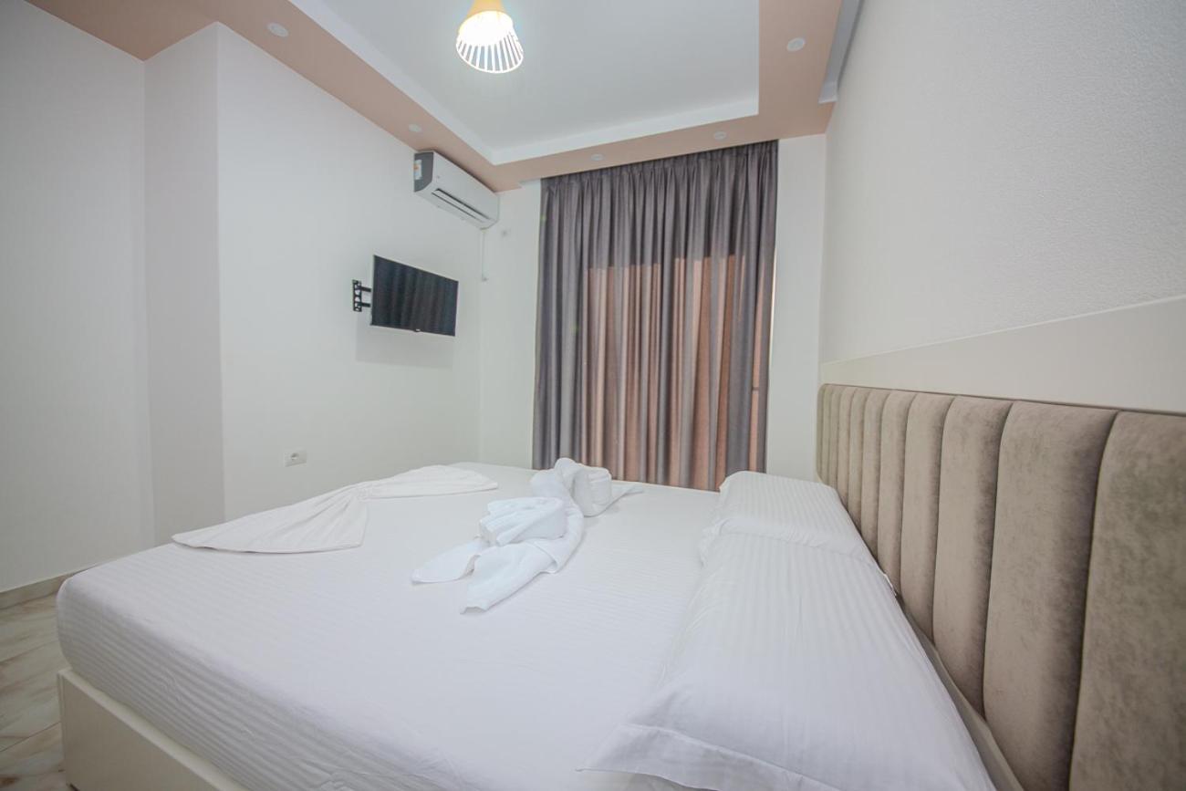 Hotel Landi Ксамил Экстерьер фото