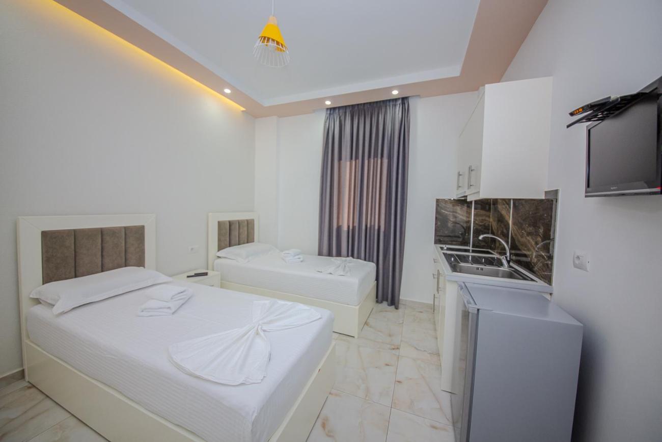 Hotel Landi Ксамил Экстерьер фото