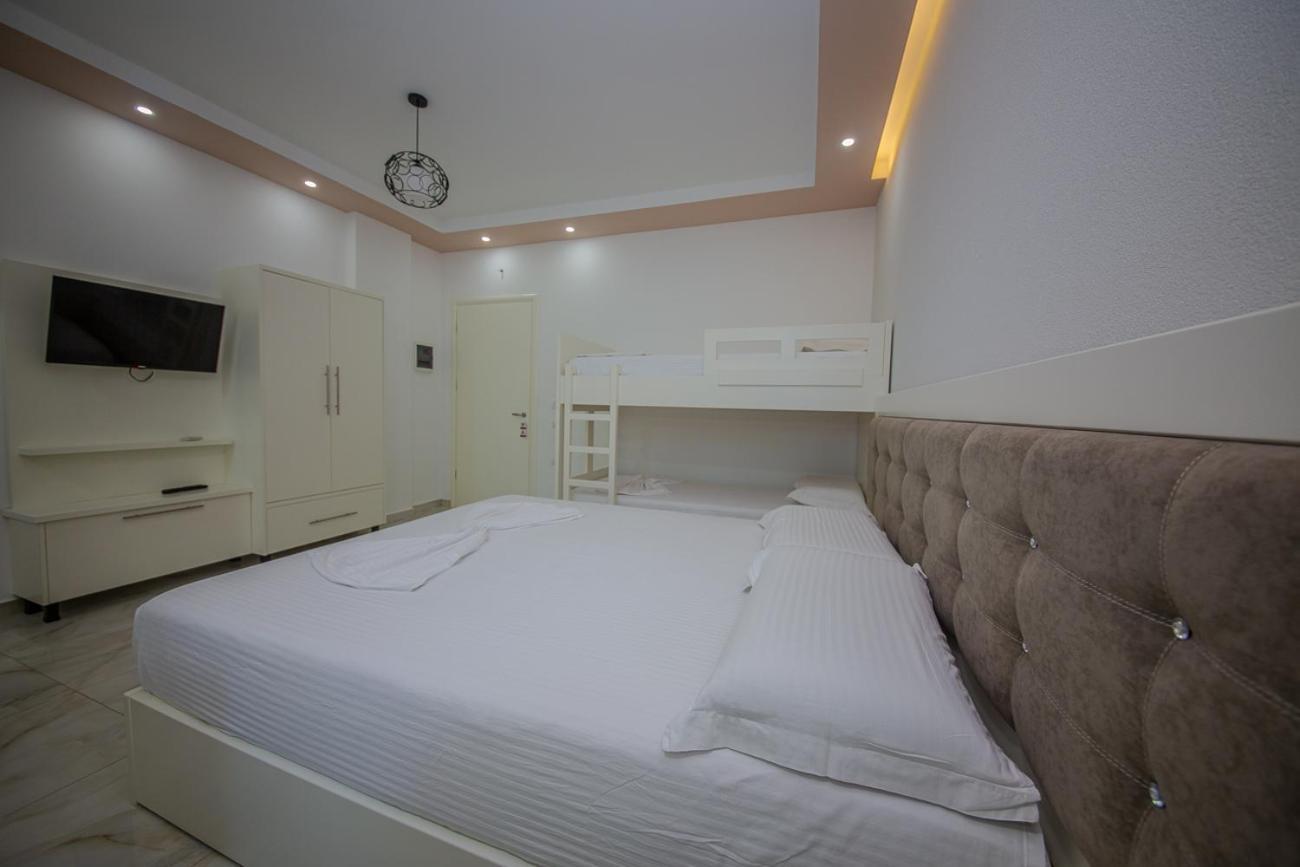 Hotel Landi Ксамил Экстерьер фото