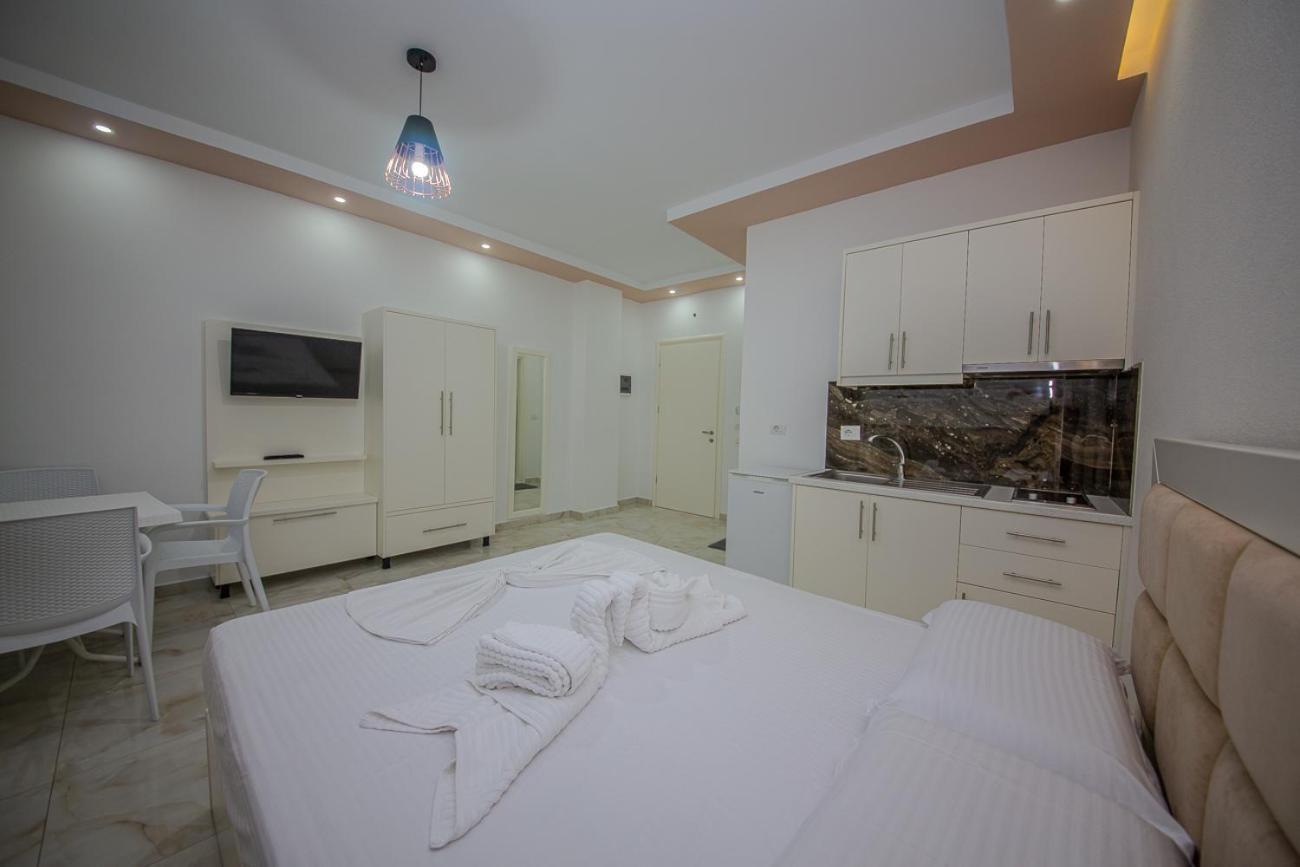 Hotel Landi Ксамил Экстерьер фото
